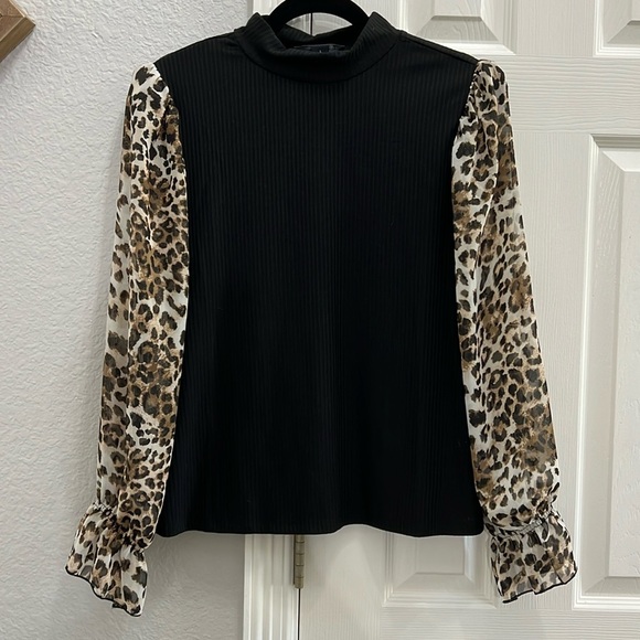 Lepaord long sleeve high neck women’s top size large - Picture 1 of 6